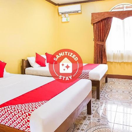 Oyo 422 Villa Emilia Pension House Panglao Eksteriør billede