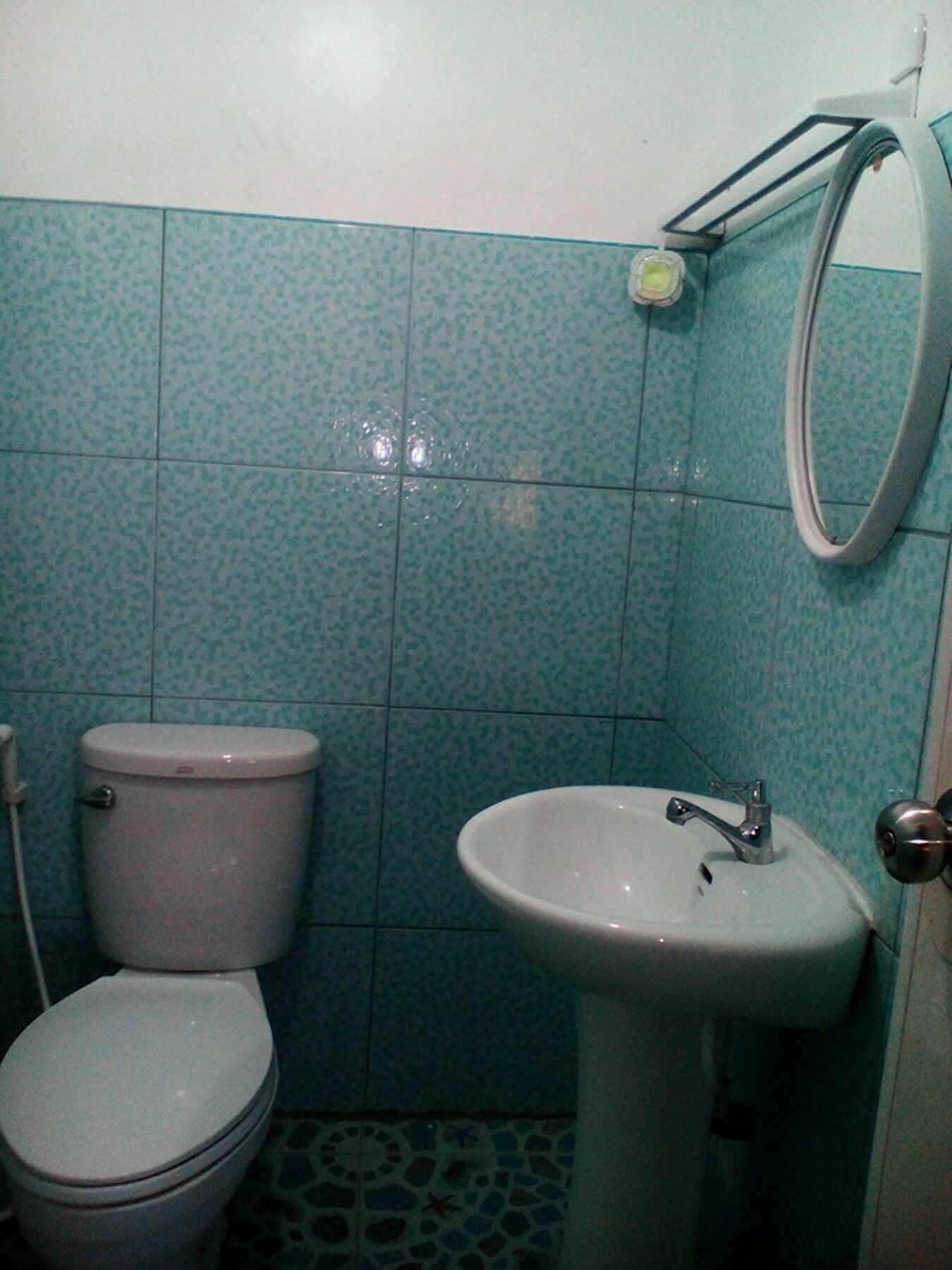 Oyo 422 Villa Emilia Pension House Panglao Eksteriør billede