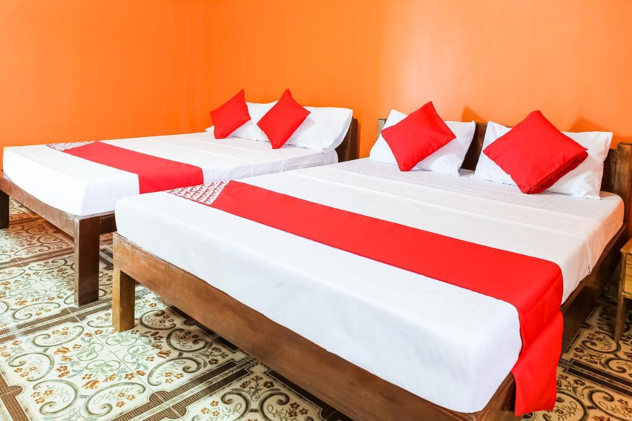 Oyo 422 Villa Emilia Pension House Panglao Eksteriør billede