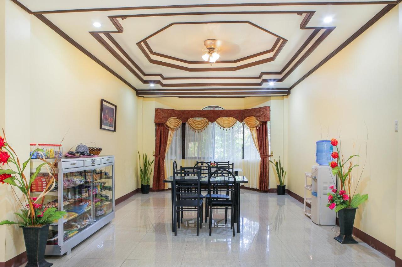 Oyo 422 Villa Emilia Pension House Panglao Eksteriør billede