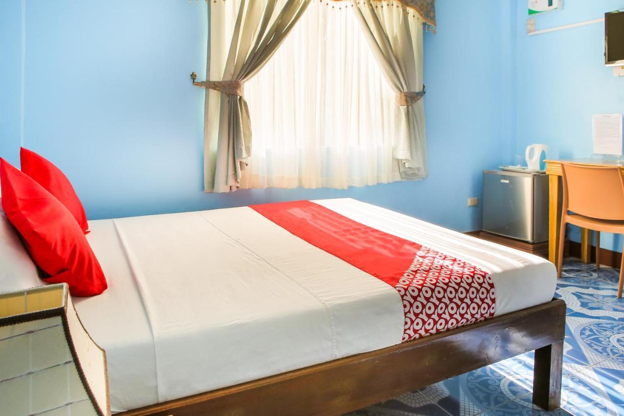 Oyo 422 Villa Emilia Pension House Panglao Eksteriør billede